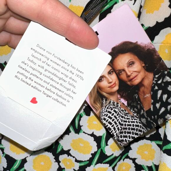 NWT Diane Von Furstenberg for Target 90s Yellow Poppy Floral Mini Dress Size 2 - Picture 7 of 13